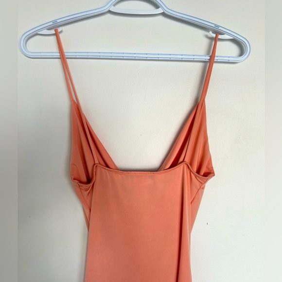 Body con light pink / salmon color dress. Size Small. - Picture 4 of 5